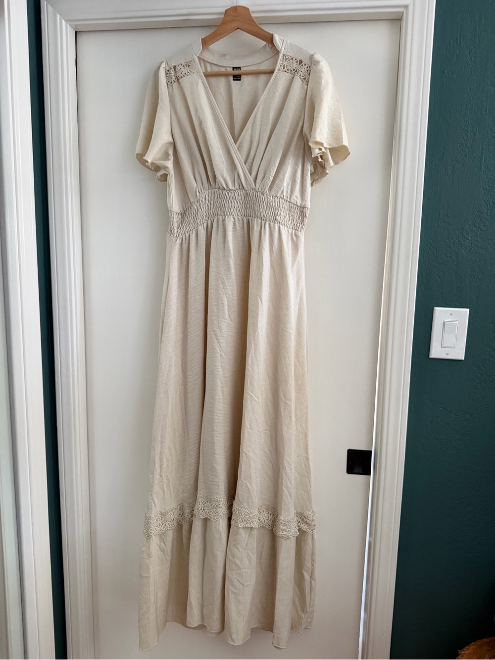 SHEIN women’s cream maxi dress with lace inset size large